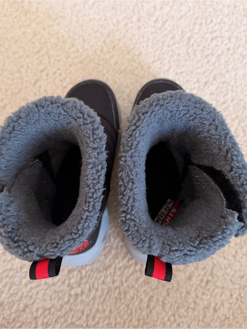Skechers Kids Black & Gray Light-Up Winter Boots size 1 (little boys)